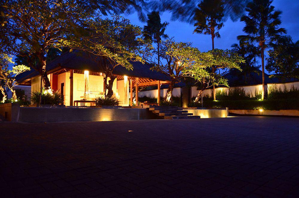 Villa Air Bali Boutique Resort And Spa Petitenget  Exteriör bild